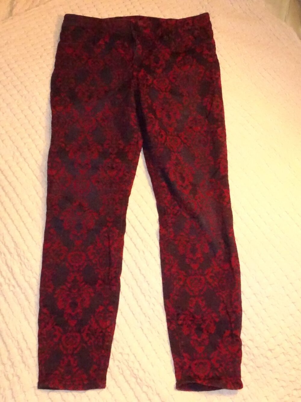 Kut from the Kloth Brigitte Ankle Skinny Jeans Size 8 Red Navy Damask Jacquard